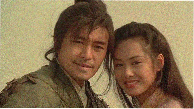 老周与阿禾在田埂上查看稻穗长势的乡村记录画面